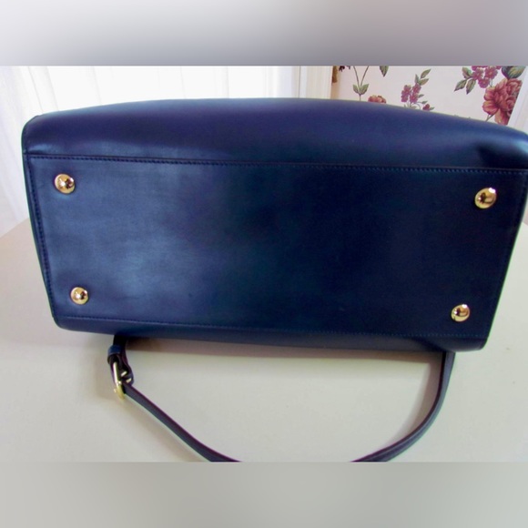 New Coach legacy Pinnacle large Haley domed satchel Navy - Picture 10 of 11